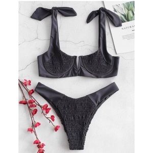 ZAFUL Smocked Tie Shoulder Bikini Set